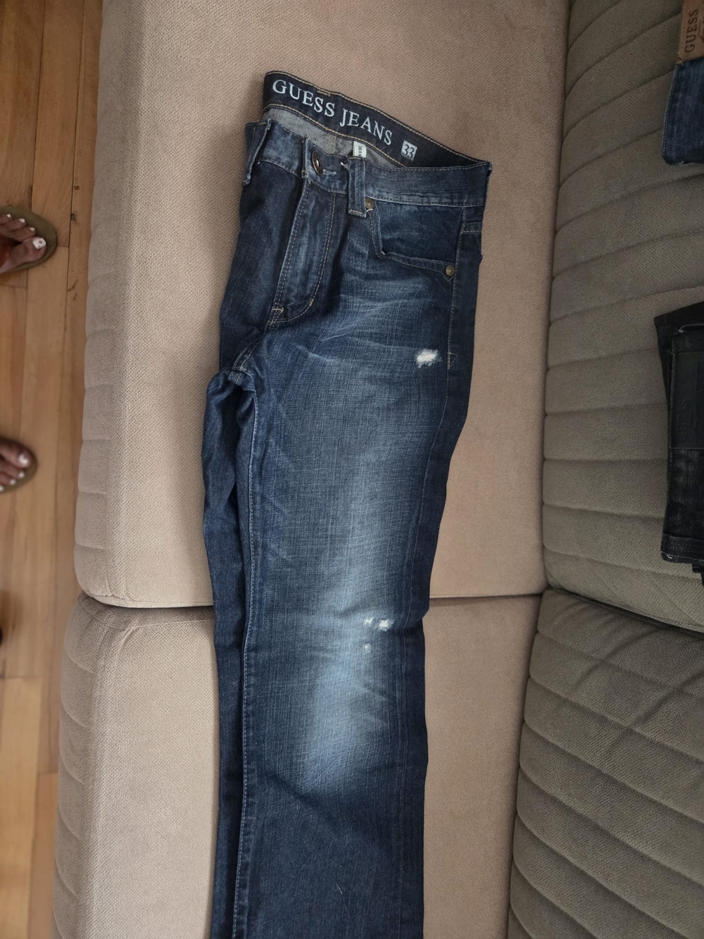 GUESS Men’s Dark Blue Straight Jeans with Light Fading